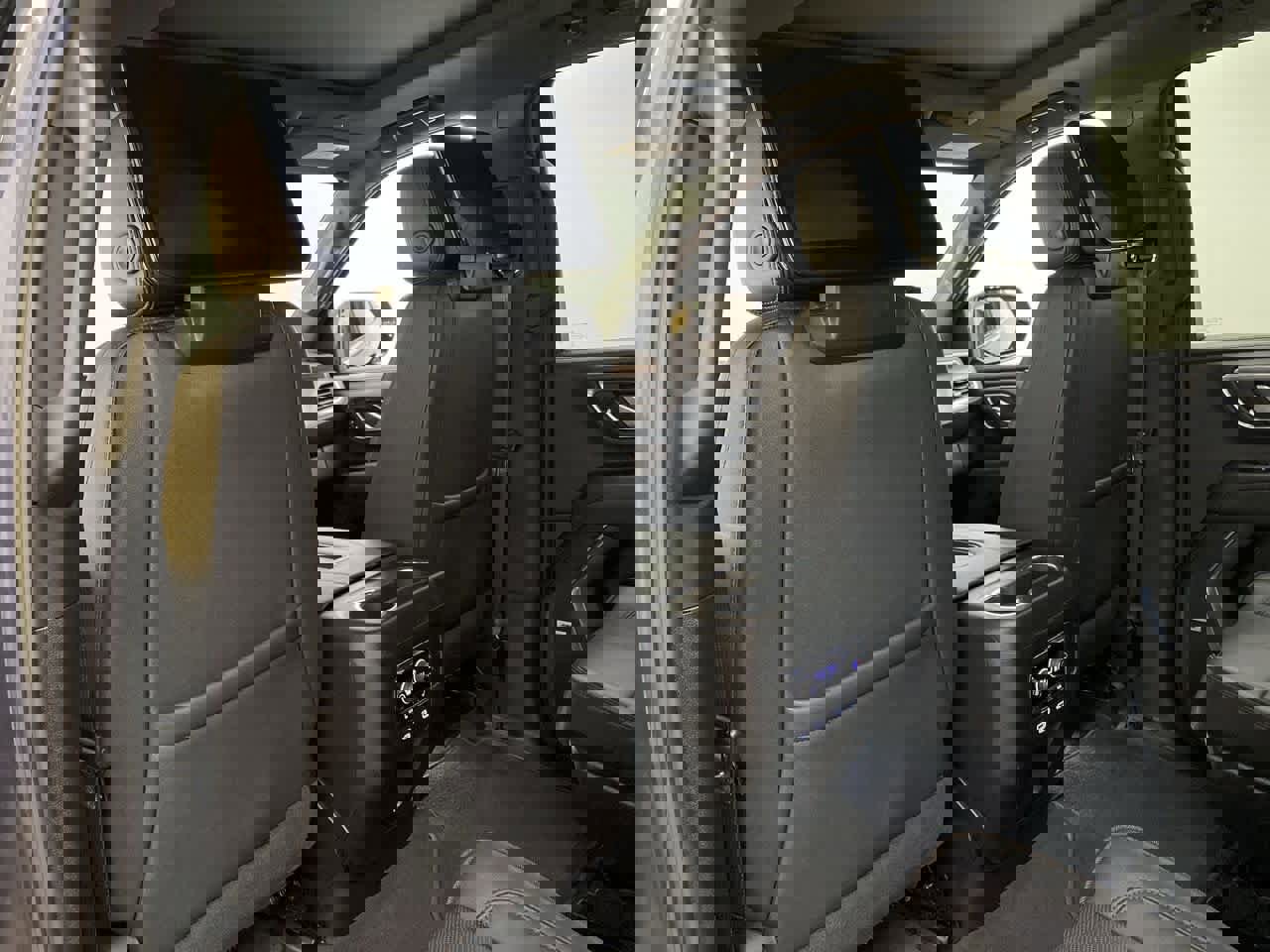 Used 2024 Chevrolet Tahoe High Country w/ Premium Package 2 image 16