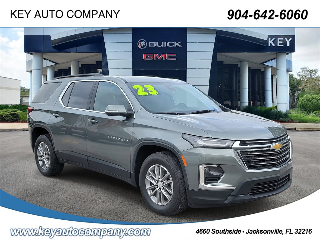 Certified 2023 Chevrolet Traverse LT image 1