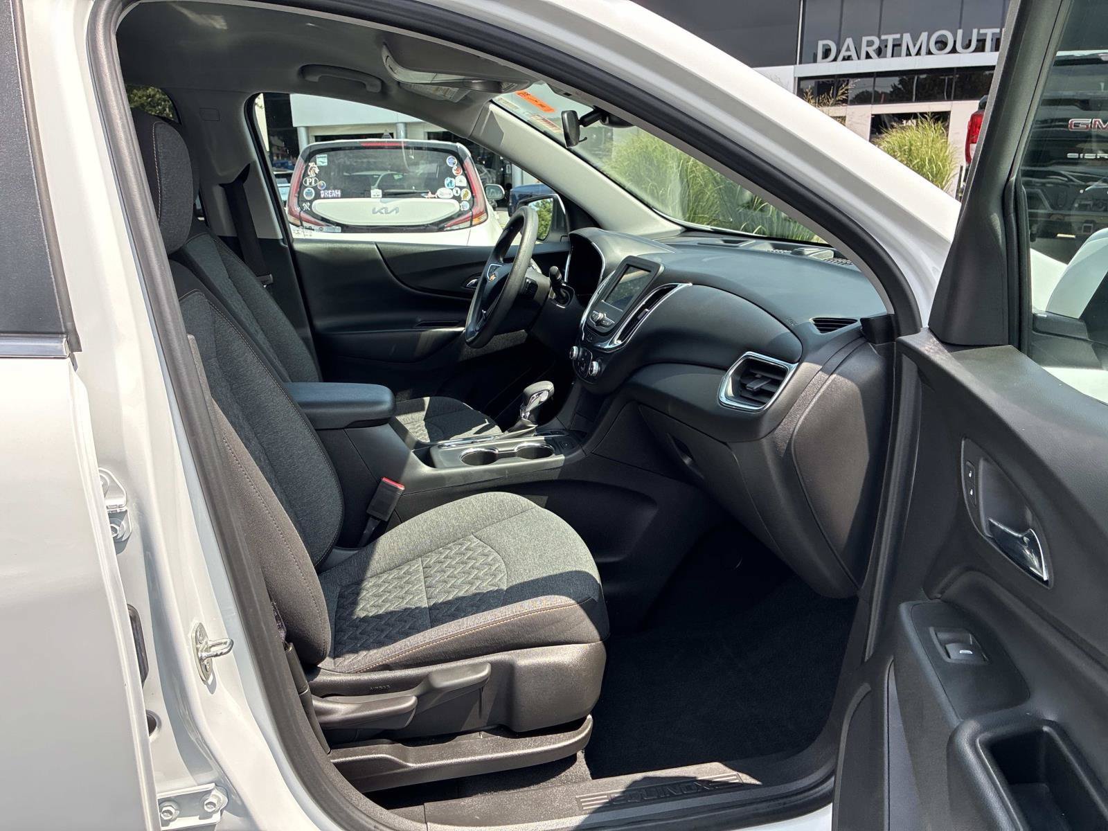 Used 2023 Chevrolet Equinox LT w/ LPO, Floor Liner Package AWD/4WD image 9