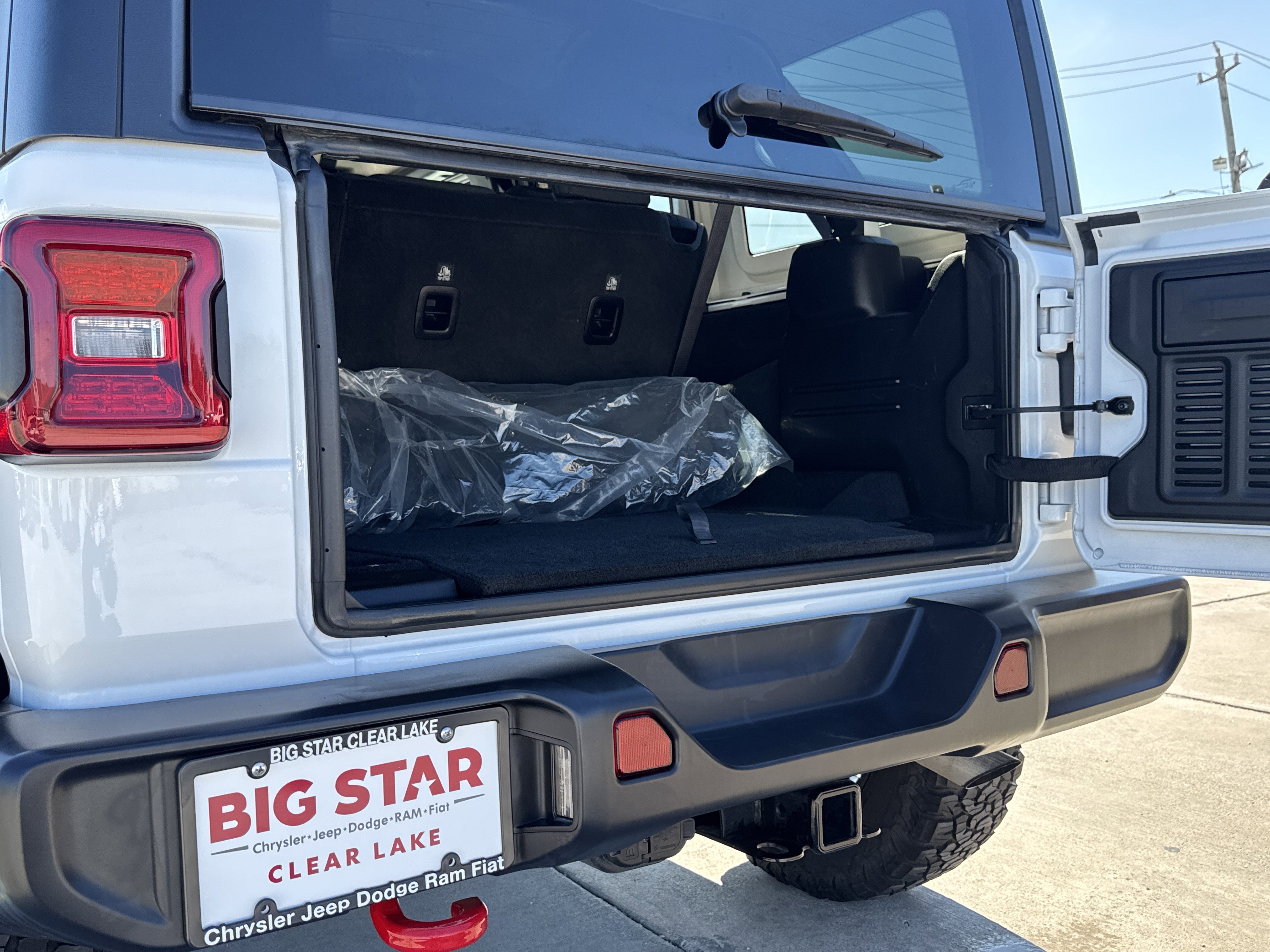 Used 2025 Jeep Wrangler Unlimited Rubicon image 38