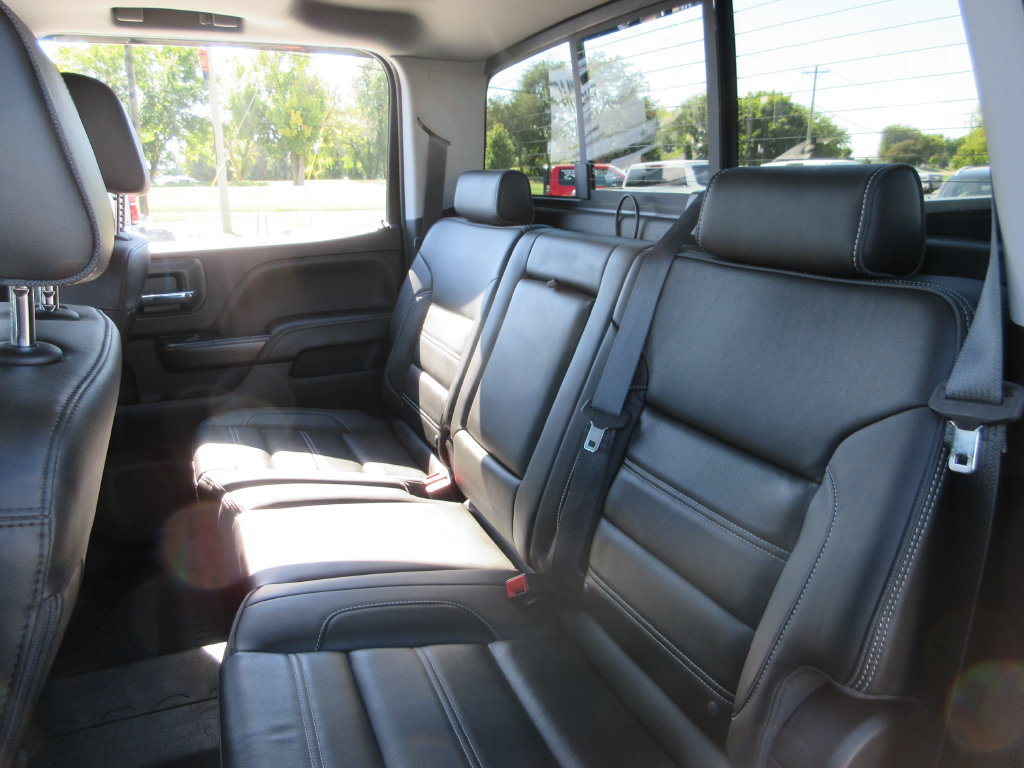 Used 2018 GMC Sierra 3500 Denali w/ Duramax Plus Package AWD/4WD image 23