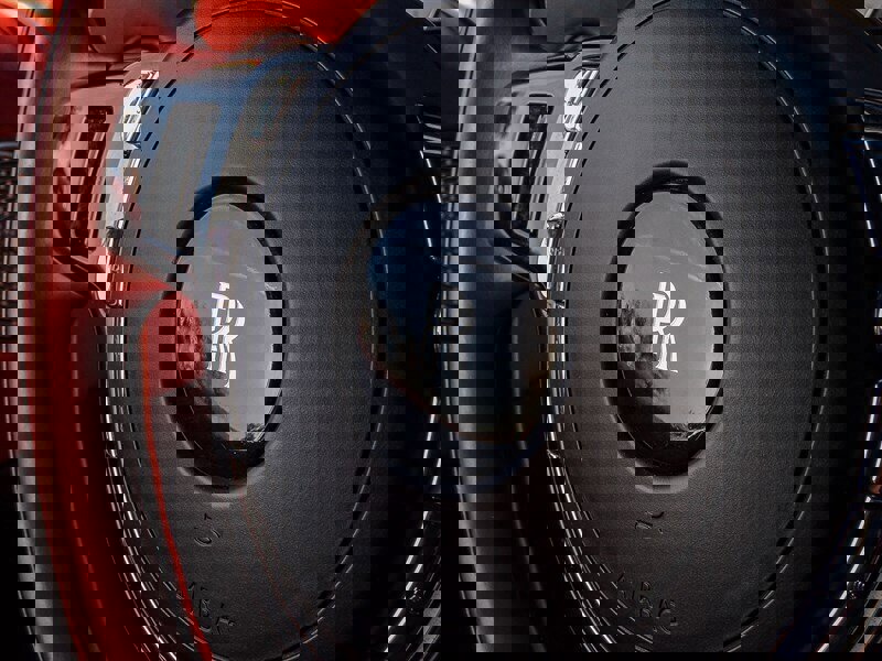 Used 2019 Rolls-Royce Dawn image 40