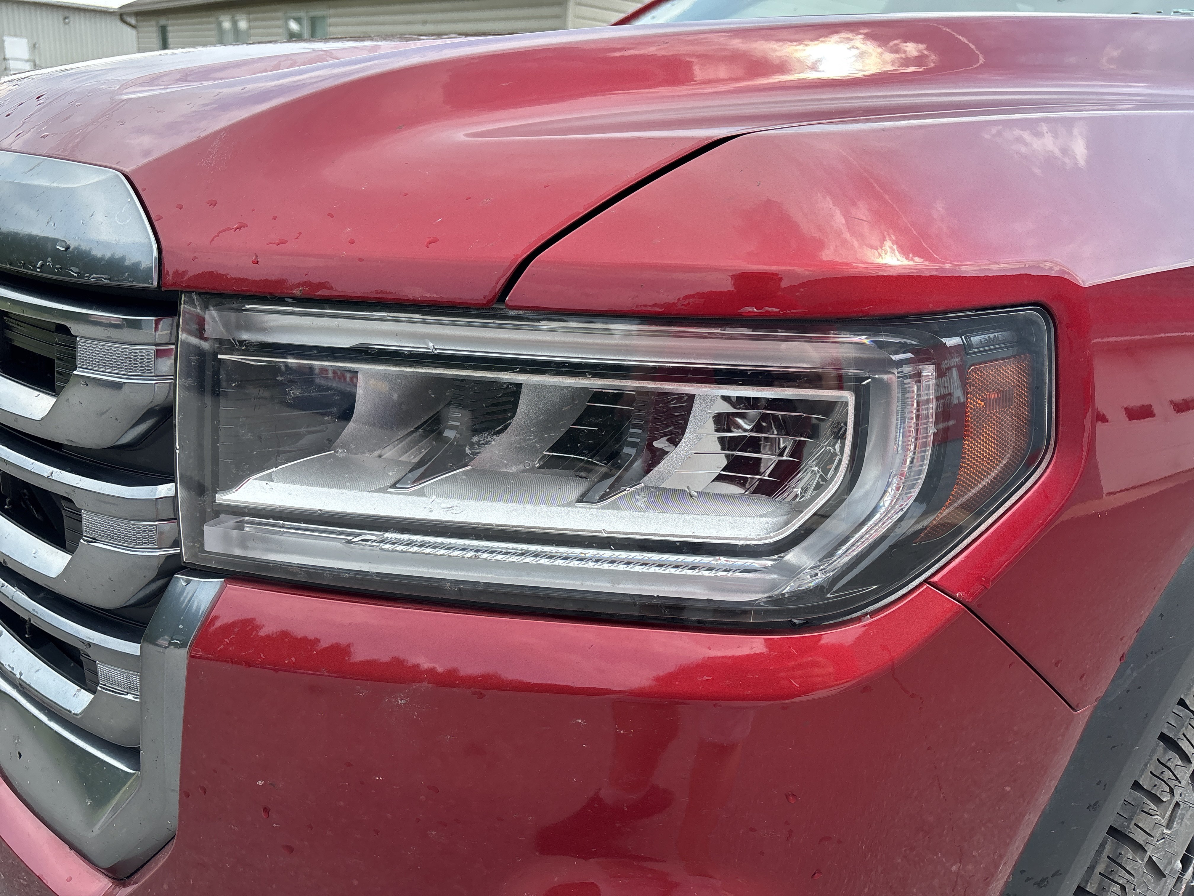 Used 2022 GMC Acadia AT4 w/ Technology Package AWD/4WD image 9