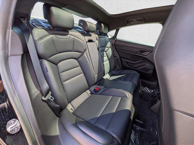 Used 2024 Porsche Taycan image 23
