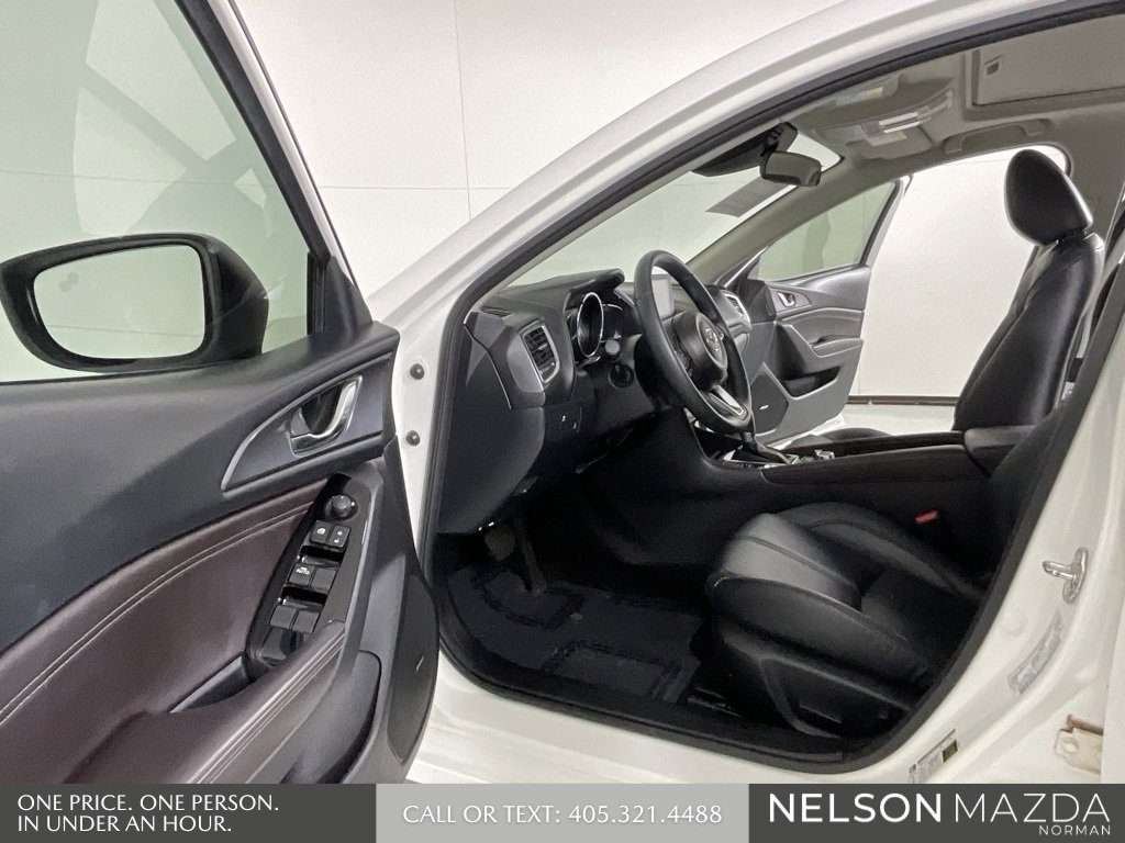 Used 2018 MAZDA MAZDA3 Grand Touring image 11
