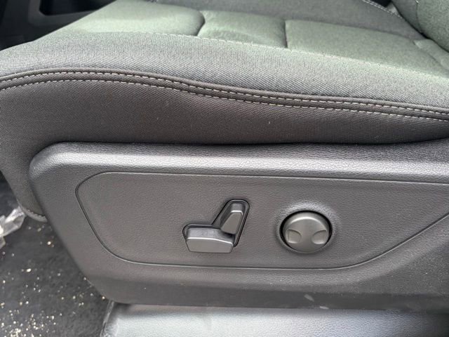 New 2026 RAM 1500 Big Horn AWD/4WD image 16