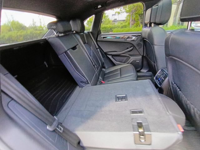 Used 2022 Porsche Macan AWD/4WD image 69