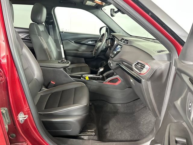 Used 2021 Chevrolet TrailBlazer RS w/ Sun and Liftgate Package image 28