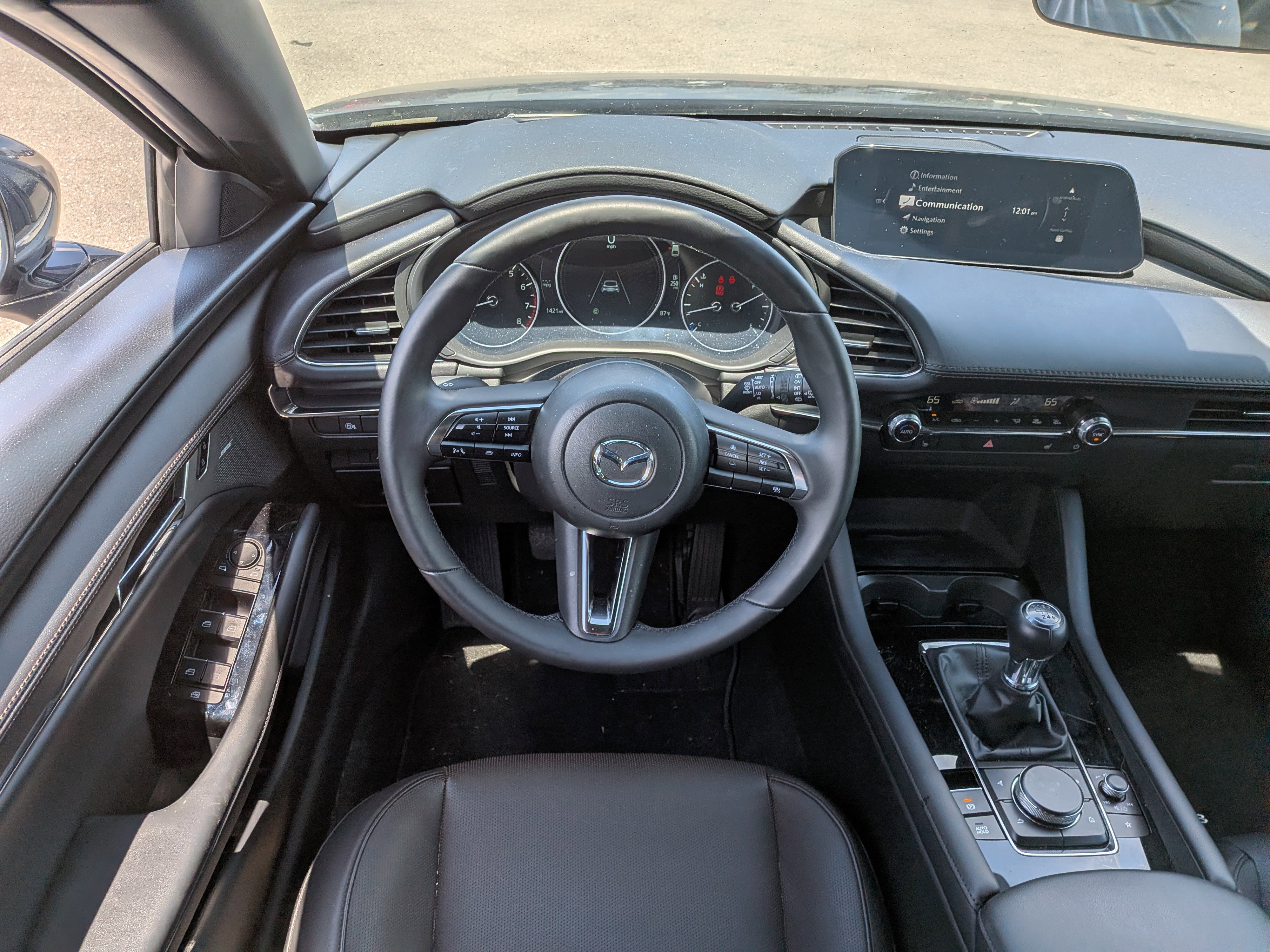 Used 2025 MAZDA MAZDA3 2.5 S Hatchback w/ Premium Pkg image 16