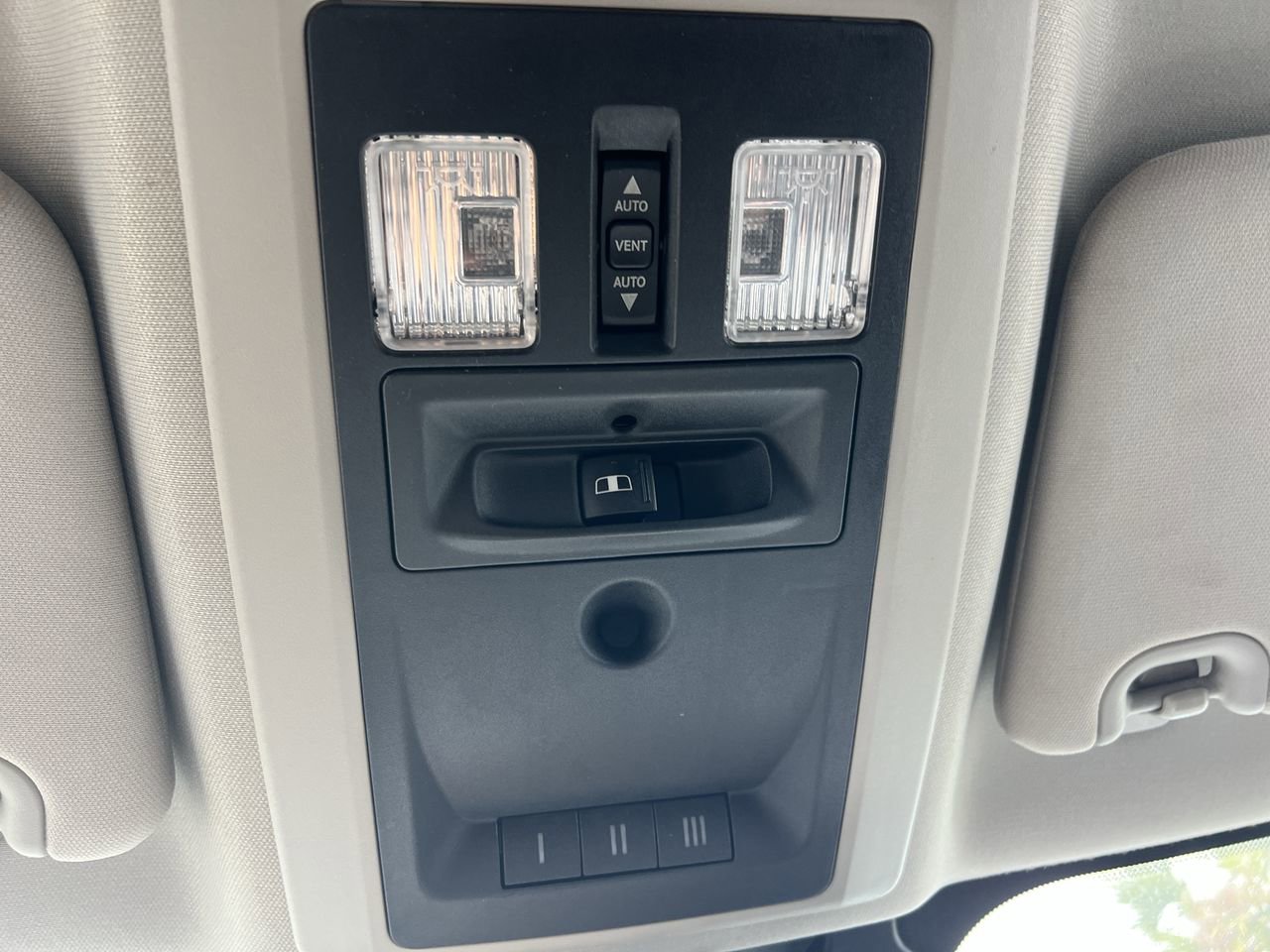 Used 2017 RAM 1500 Laramie w/ Convenience Group AWD/4WD image 28