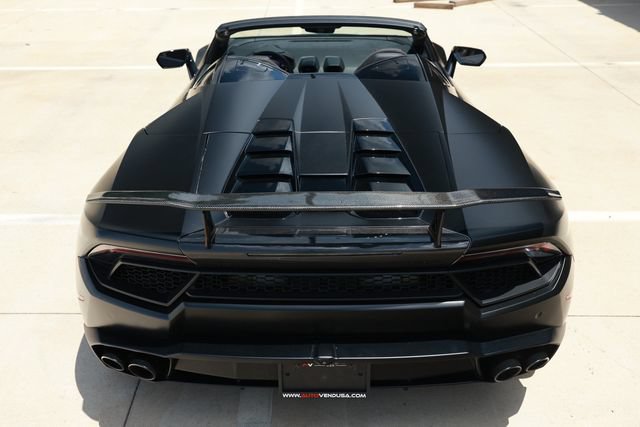Used 2019 Lamborghini Huracan LP 580-2 RWD image 12