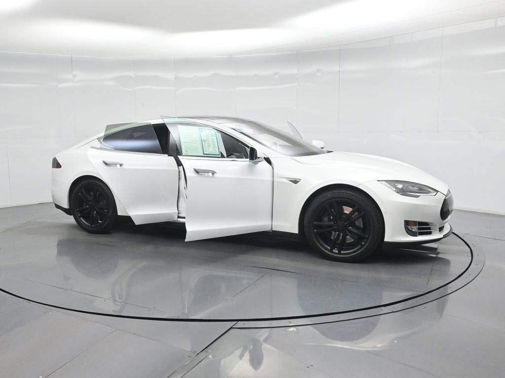 Used 2015 Tesla Model S 85D image 31
