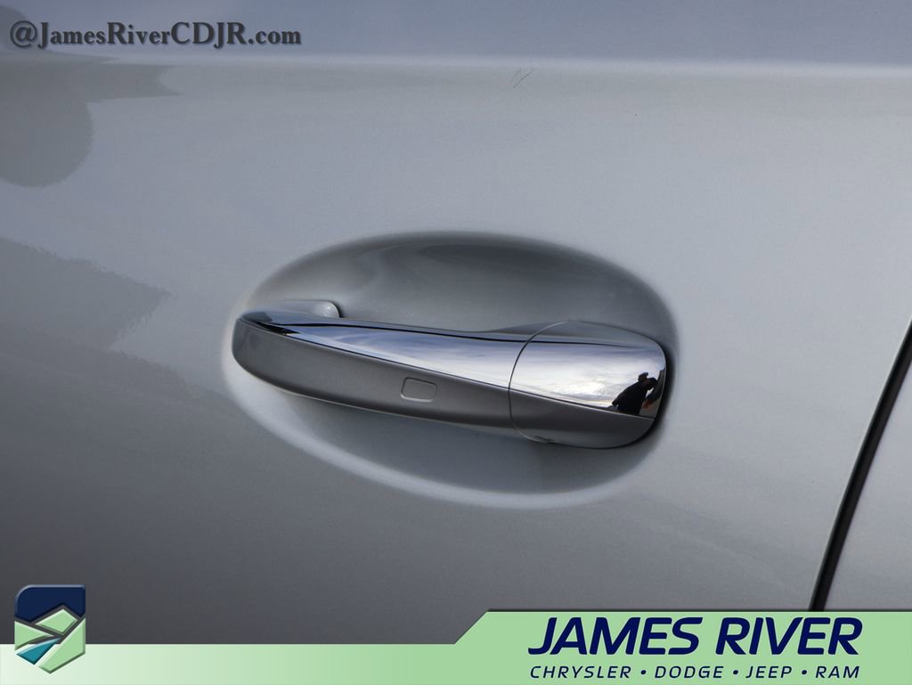 Used 2025 Mercedes-Benz GLE 350 4MATIC image 20