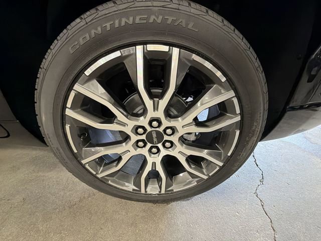 New 2026 GMC Acadia Denali Ultimate w/ LPO, Floor Liner Package AWD/4WD image 33