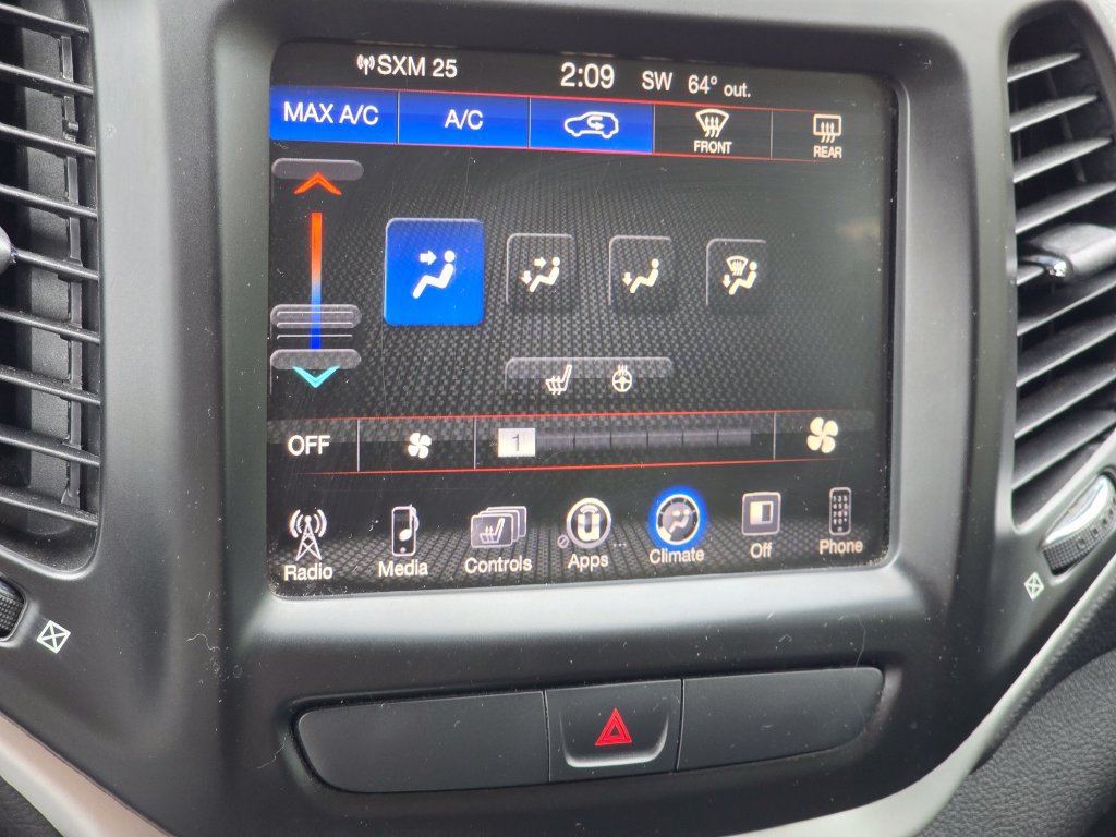 Used 2016 Jeep Cherokee Trailhawk w/ Cold Weather Group AWD/4WD image 38