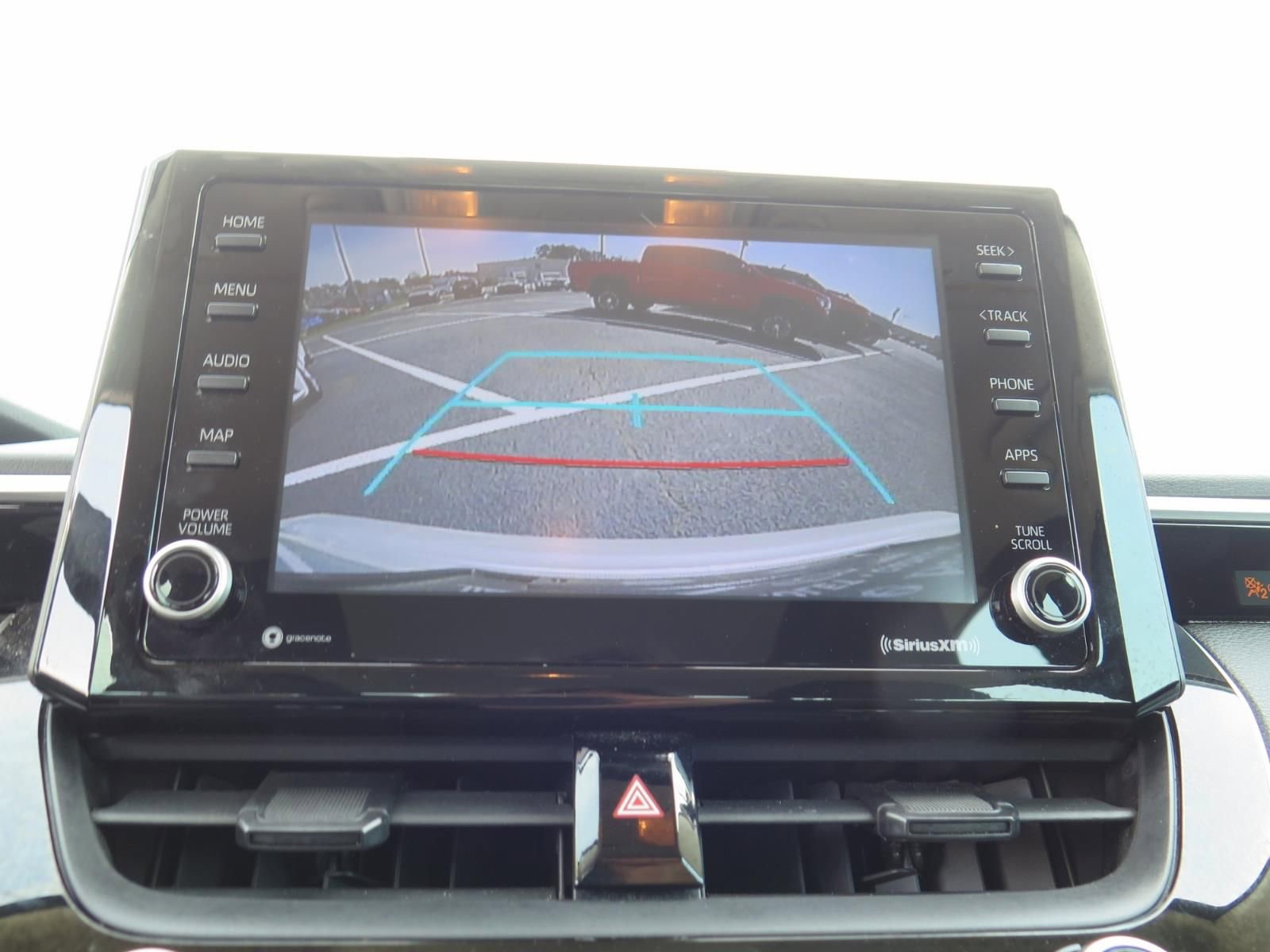 Used 2022 Toyota Corolla LE image 11