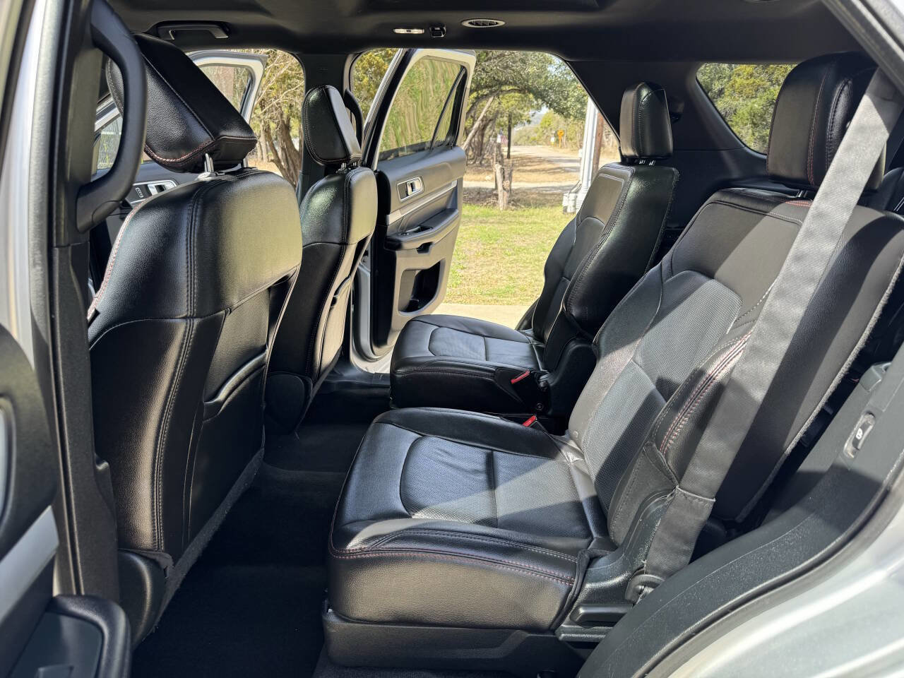 Used 2018 Ford Explorer Sport w/ Equipment Group 401A image 40