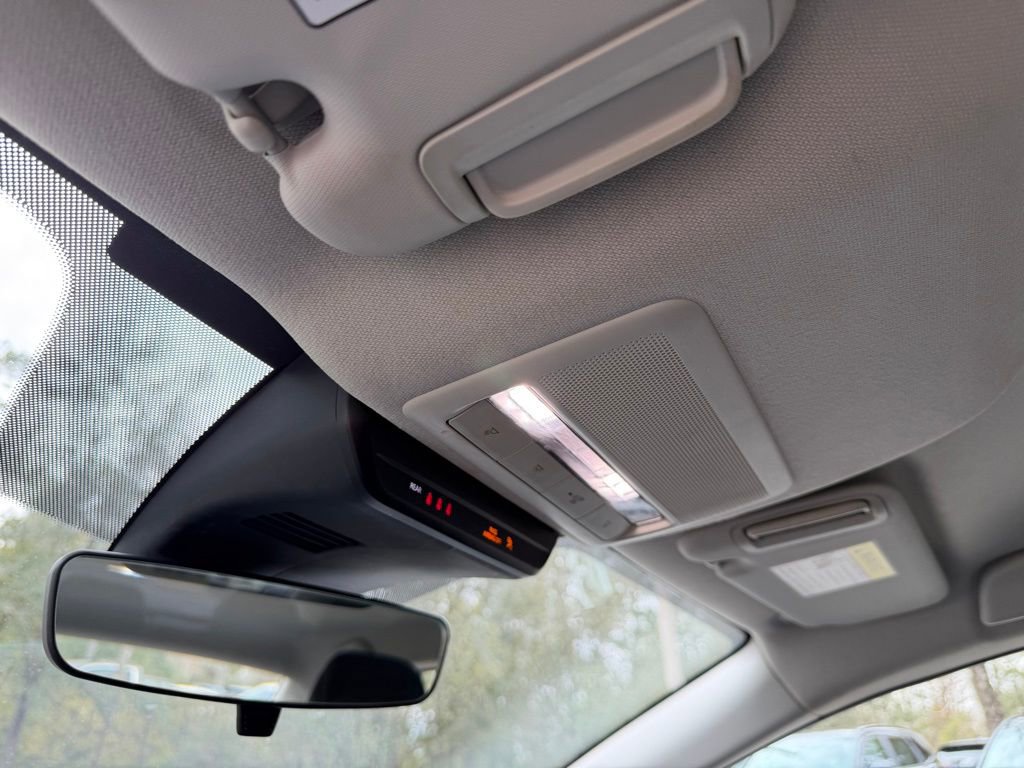 Used 2021 MAZDA MAZDA3 s image 27