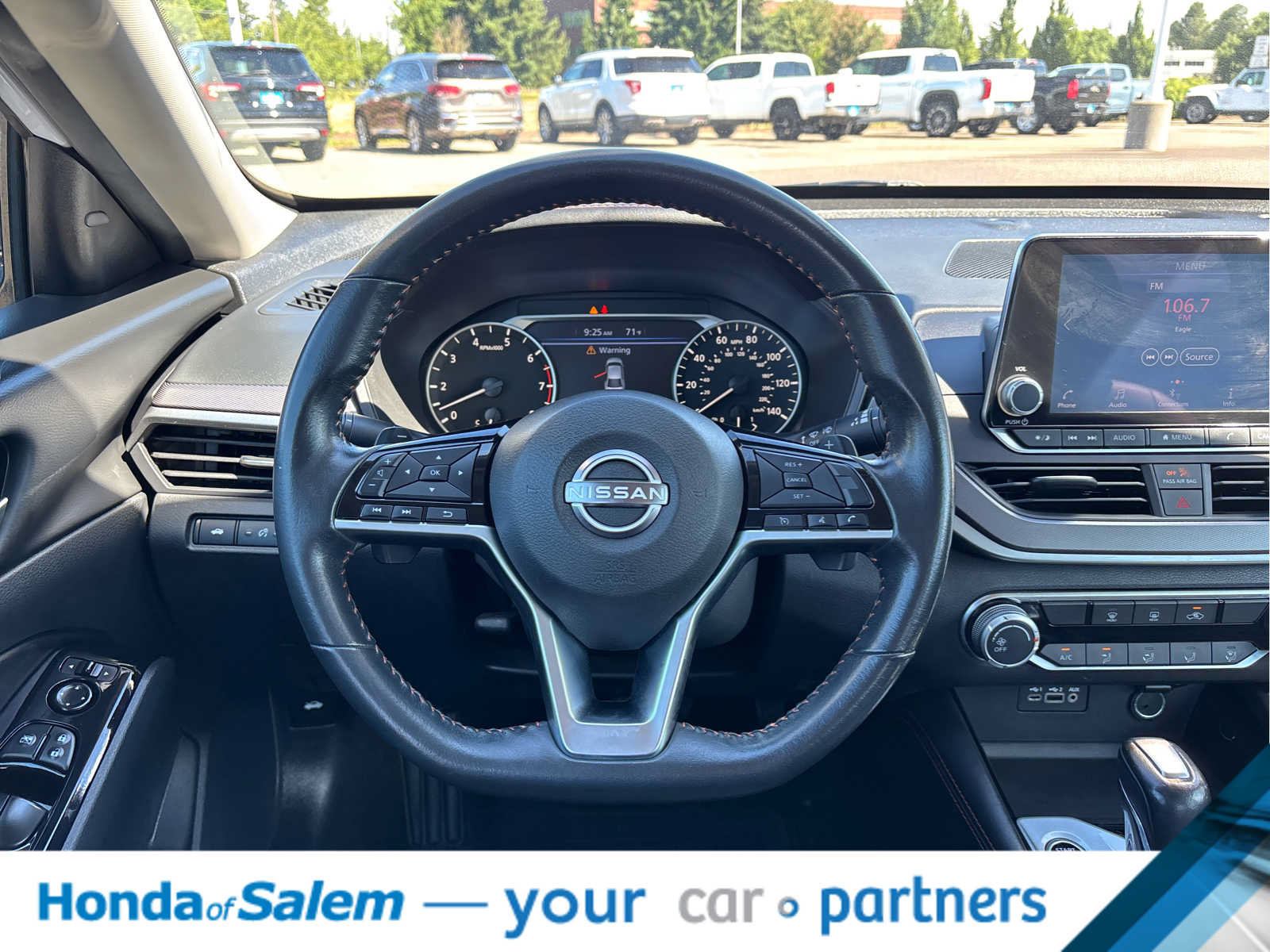 Used 2024 Nissan Altima 2.5 SR FWD image 15