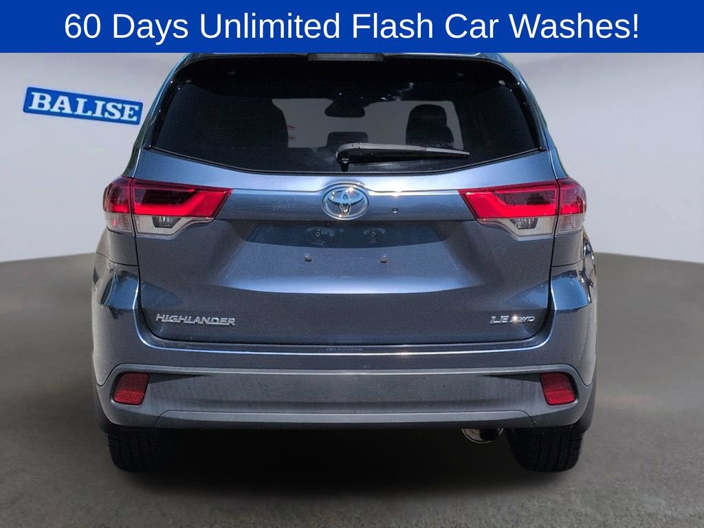Used 2017 Toyota Highlander Plus AWD/4WD image 4
