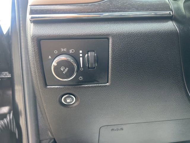 Used 2017 Jeep Grand Cherokee Limited w/ Luxury Group II image 25