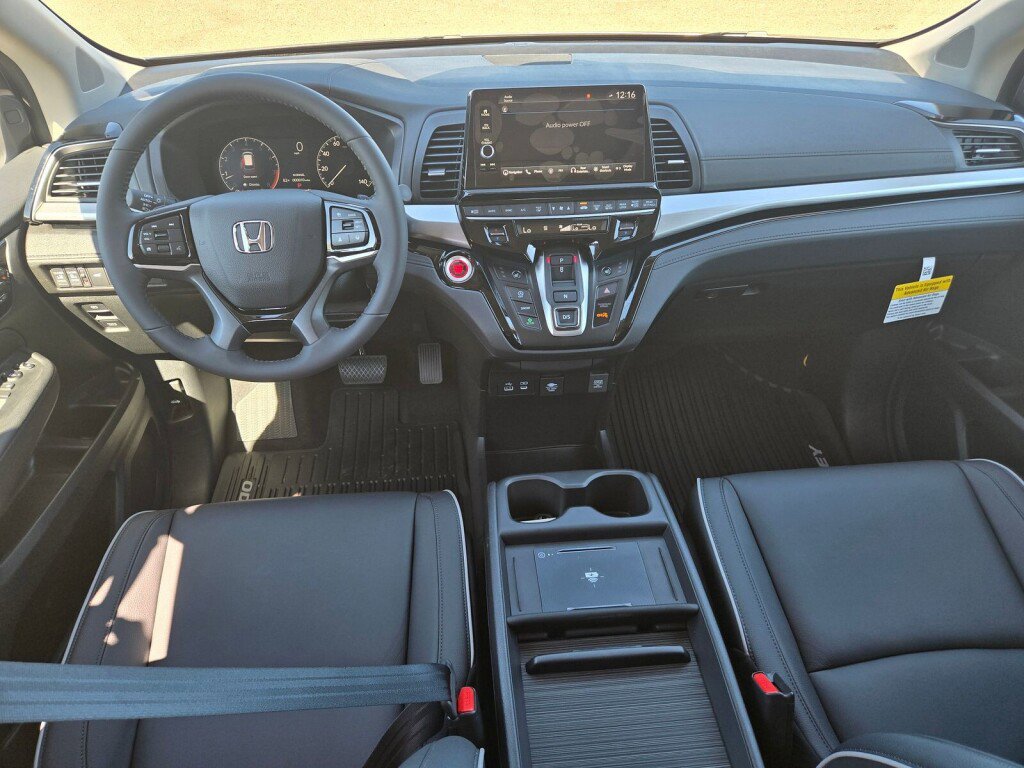 New 2026 Honda Odyssey Touring image 6