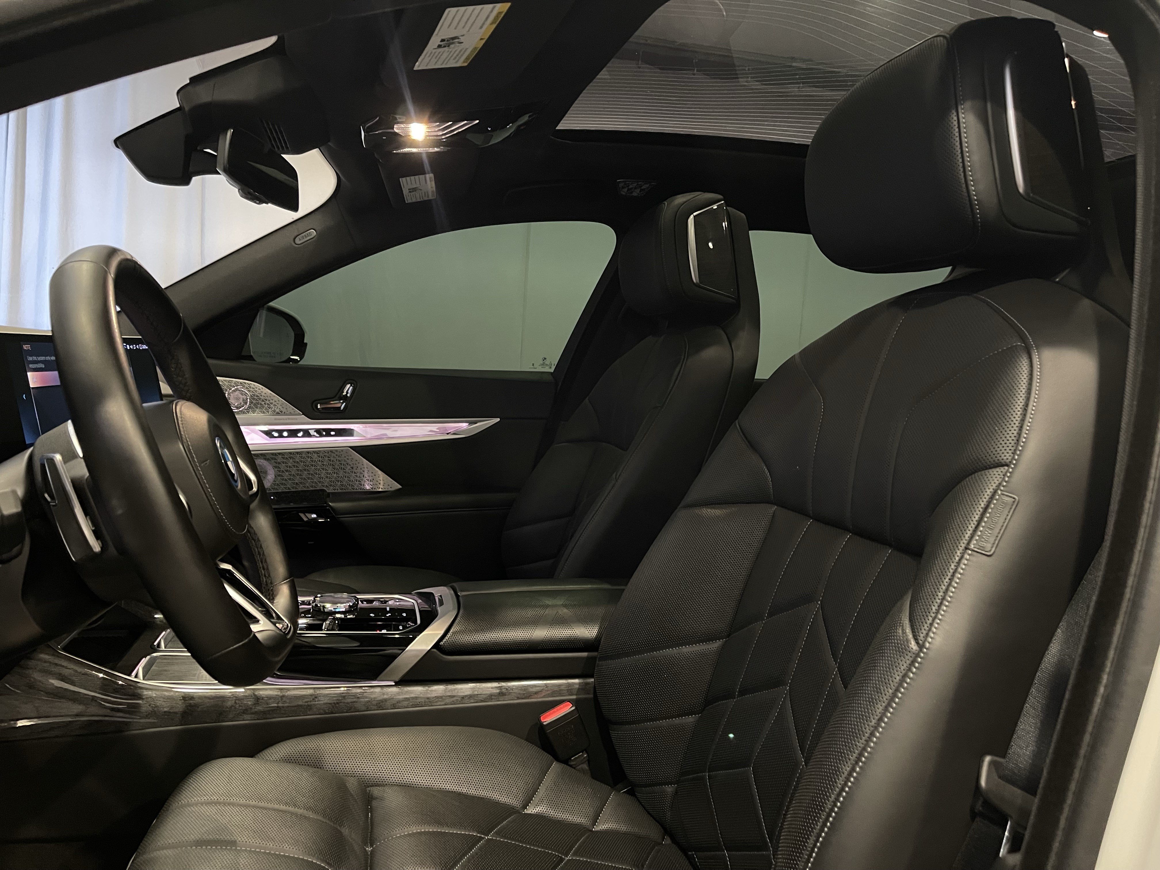 Certified 2023 BMW i7 xDrive60 AWD/4WD image 14