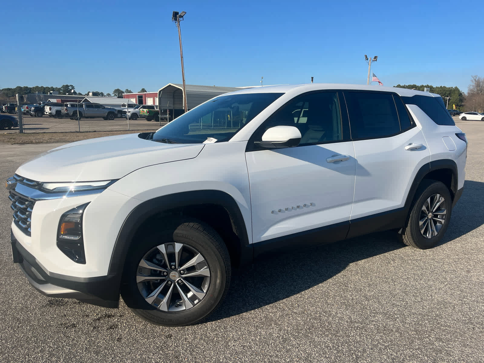 New 2026 Chevrolet Equinox LT w/ Safety and Technology Package image 3