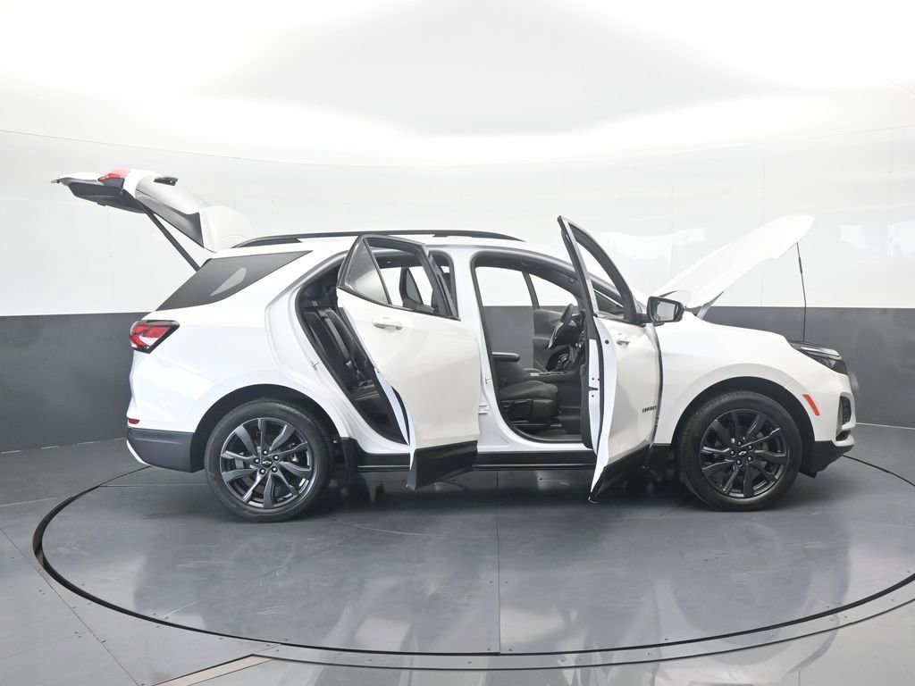Used 2023 Chevrolet Equinox RS image 74