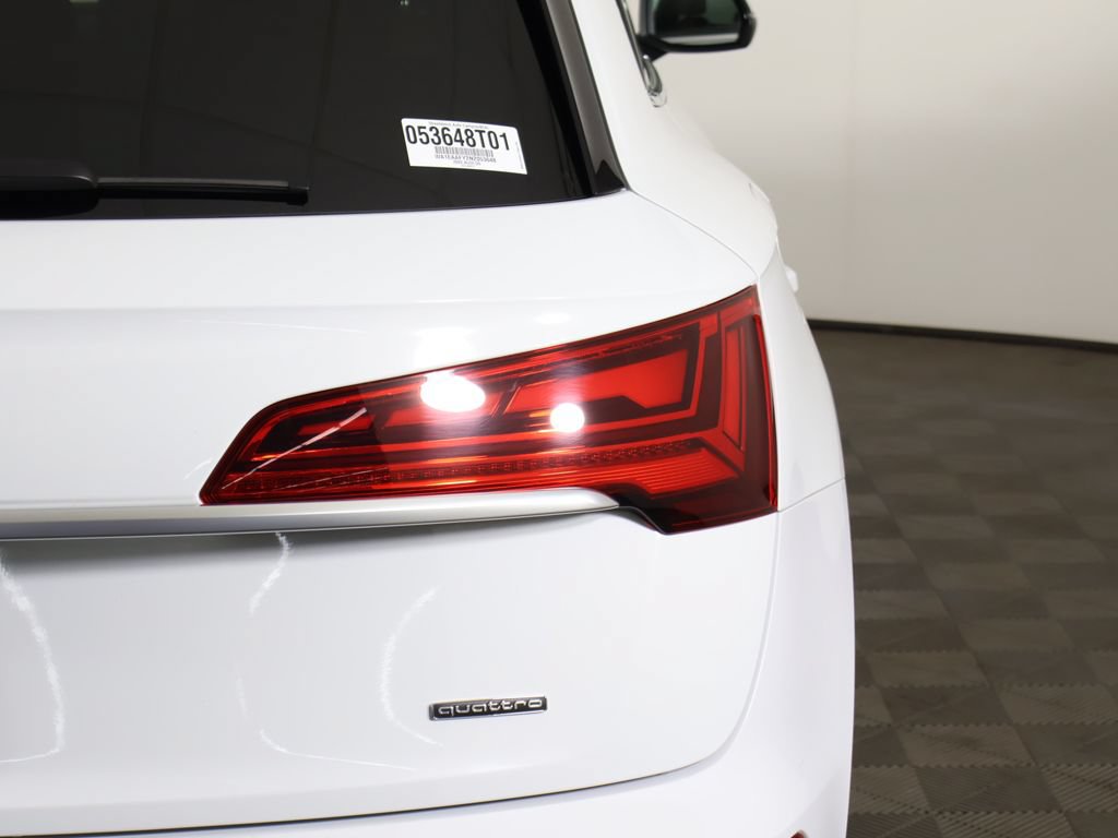 Used 2022 Audi Q5 2.0T Premium Plus w/ Premium Plus Package AWD/4WD image 17