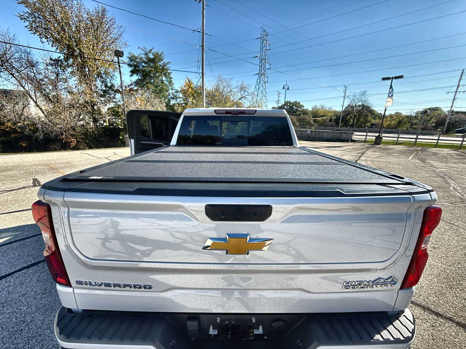 Certified 2023 Chevrolet Silverado 1500 High Country w/ High Country Premium Package AWD/4WD image 26