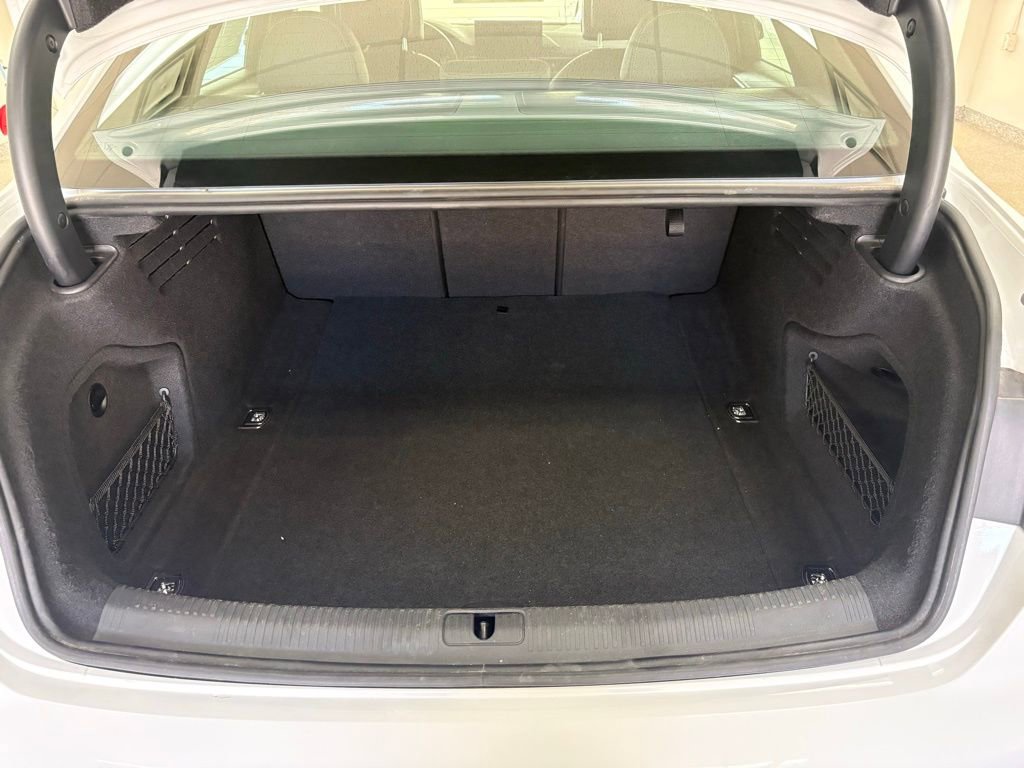 Used 2024 Audi A4 2.0T Premium Plus image 10