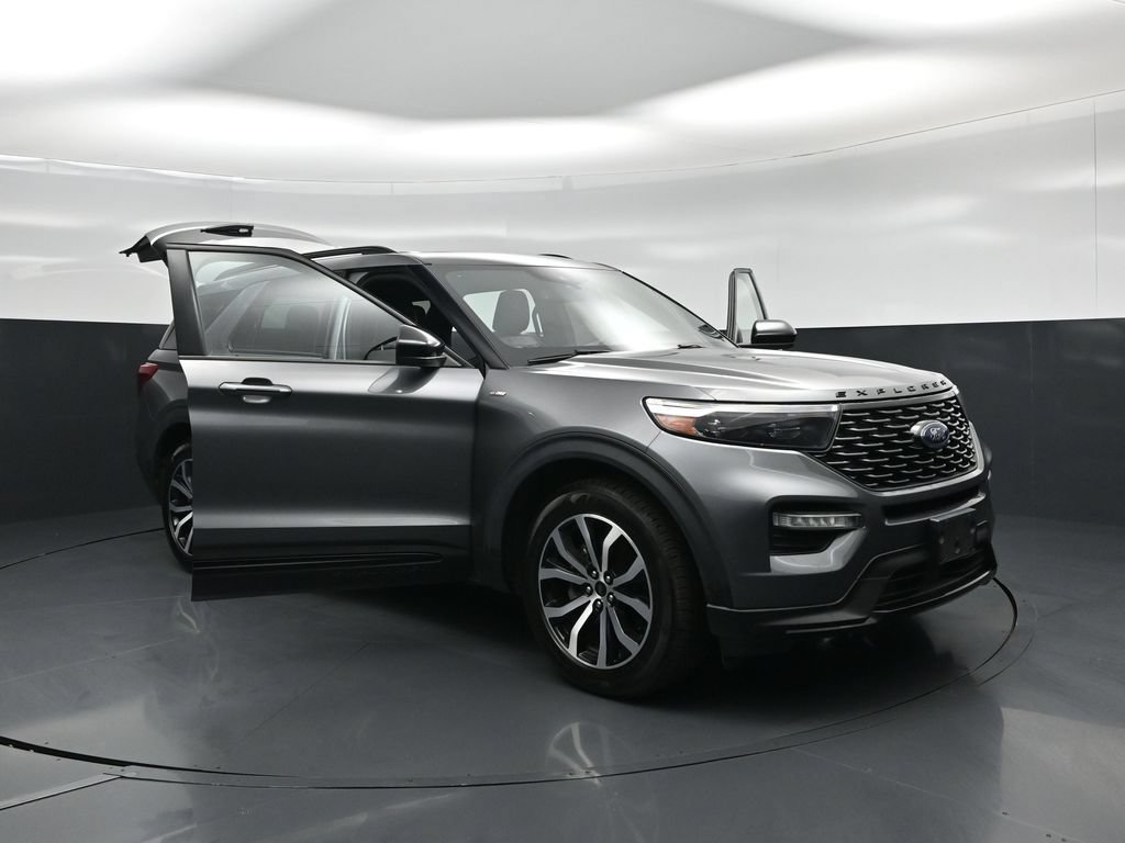 Certified 2023 Ford Explorer ST-Line w/ Class IV Trailer Tow Package RWD image 31