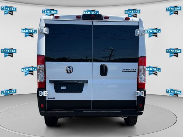 Used 2025 RAM ProMaster 2500 w/ U-Haul Equipment Group FWD image 4