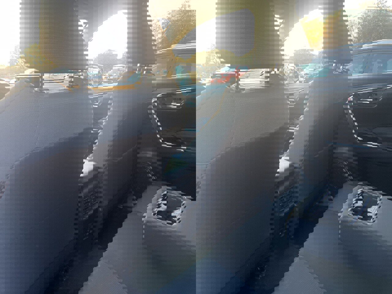 Used 2025 Toyota RAV4 XLE image 12