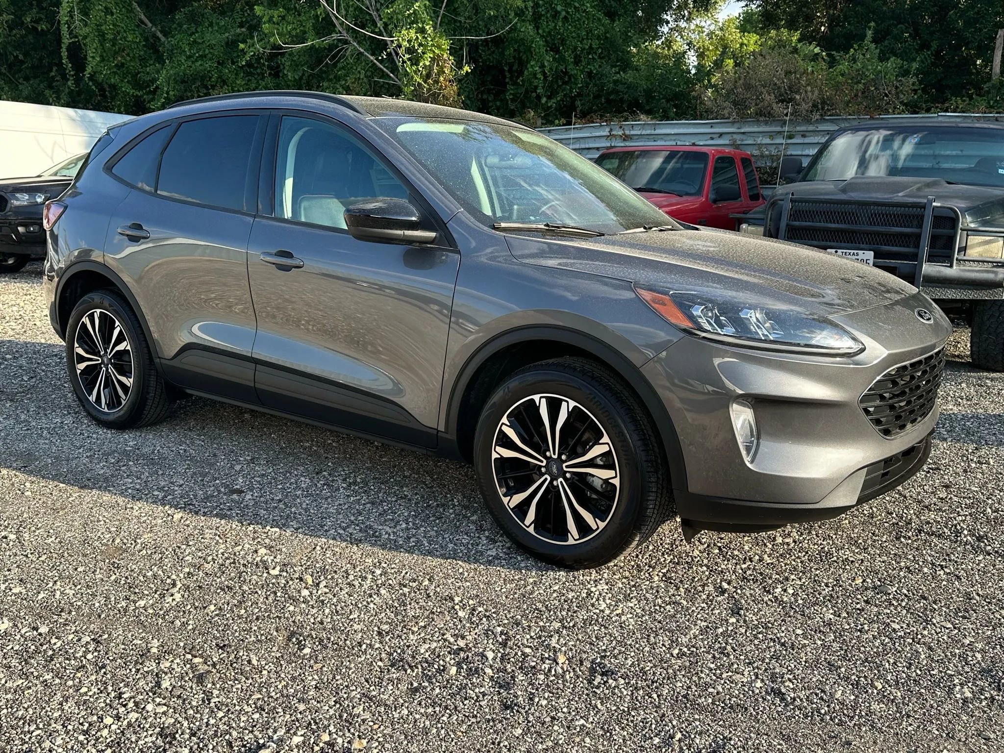 Used 2022 Ford Escape SEL w/ SEL Stealth AWD Package image 2