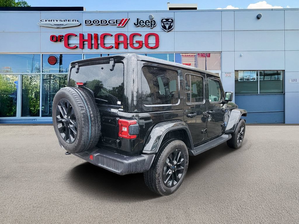 Certified 2025 Jeep Wrangler Unlimited Sahara AWD/4WD image 4
