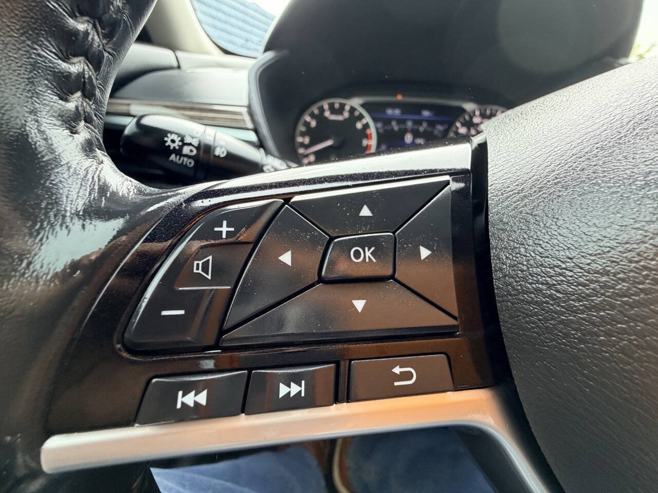 Used 2020 Nissan Altima 2.5 SL FWD image 33