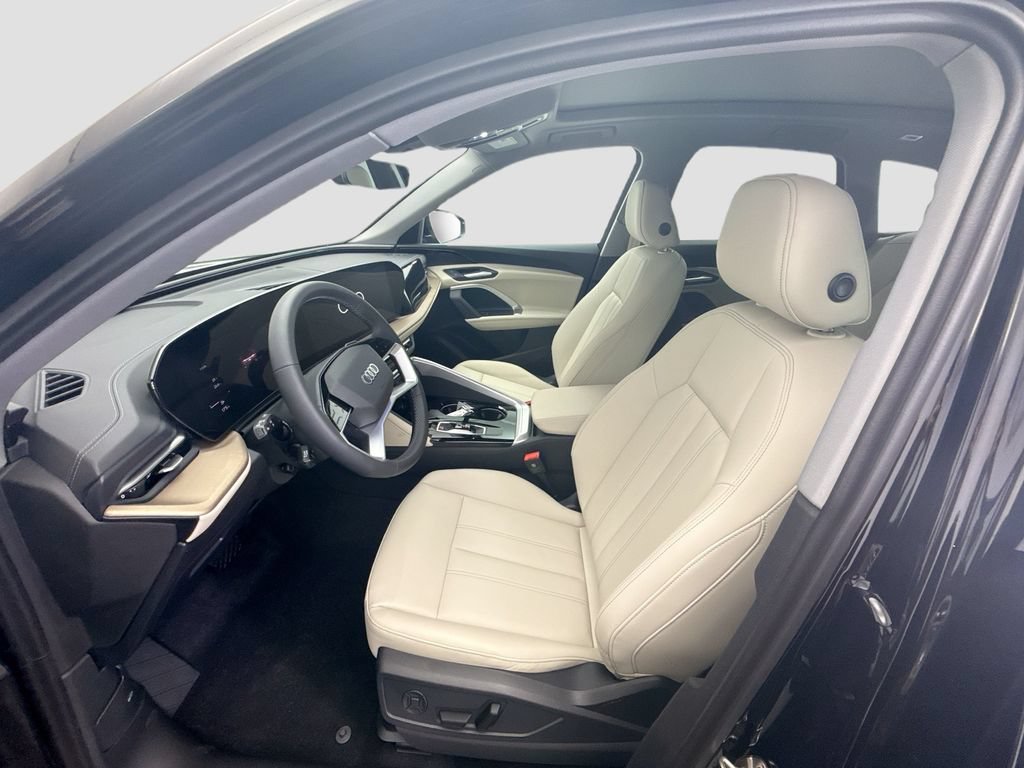 Used 2025 Audi Q5 Premium AWD/4WD image 20
