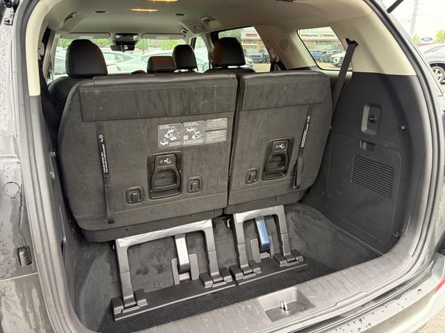 Certified 2026 Kia Carnival FWD image 11