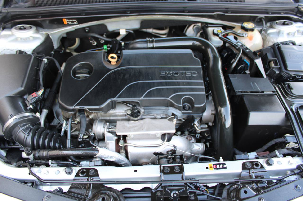Used 2020 Chevrolet Malibu LT FWD image 47