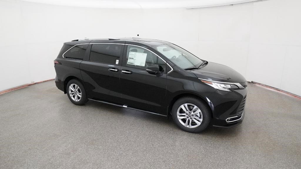 New 2026 Toyota Sienna Limited image 4