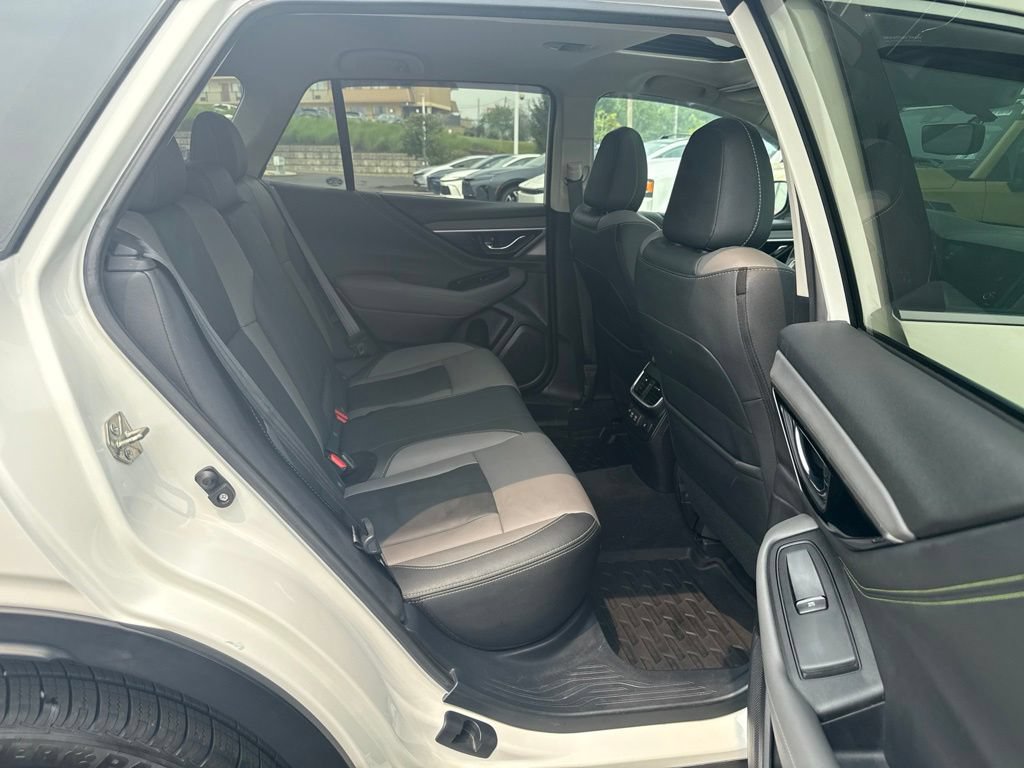 Used 2020 Subaru Outback Onyx Edition XT AWD/4WD image 6