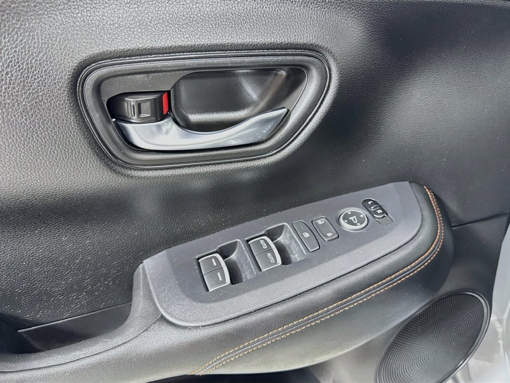 Used 2024 Honda HR-V Sport image 14