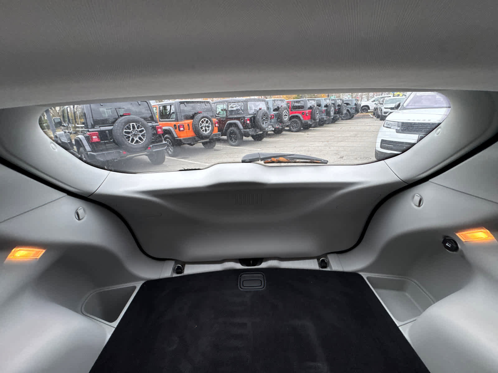 Used 2020 Jeep Compass Limited image 37