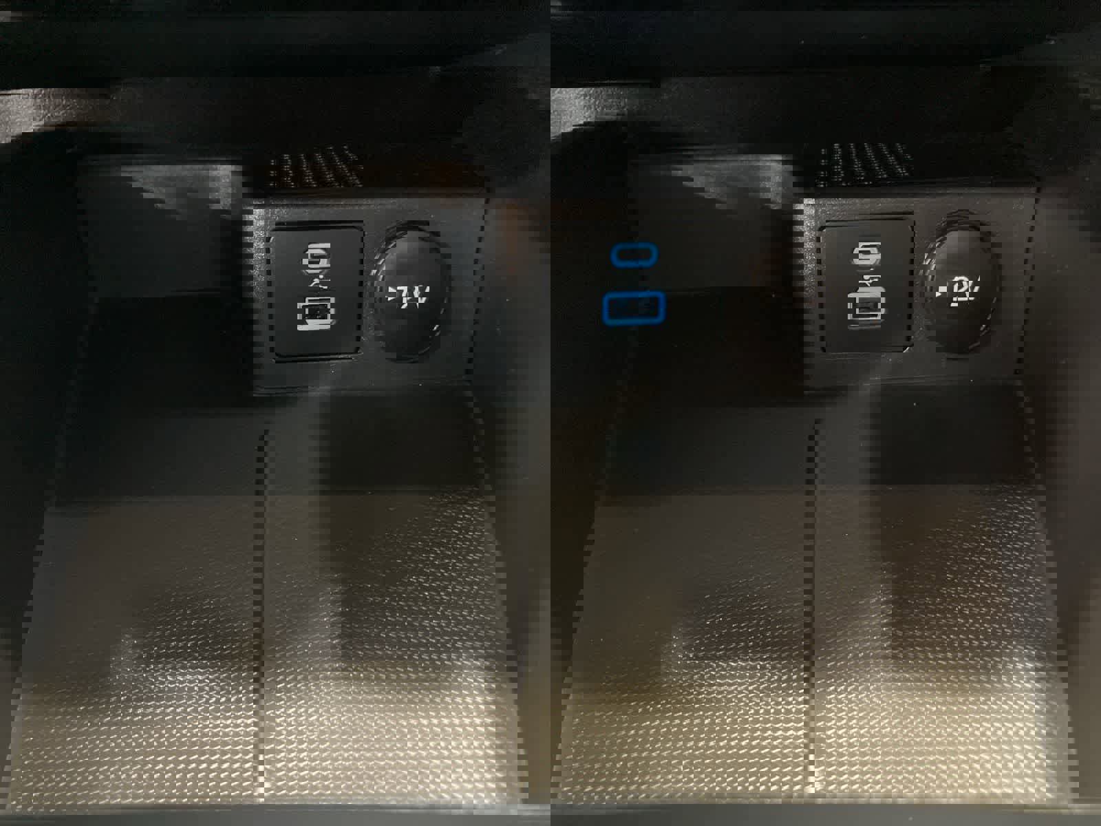 Used 2022 Ford Escape SE w/ Convenience Package image 16