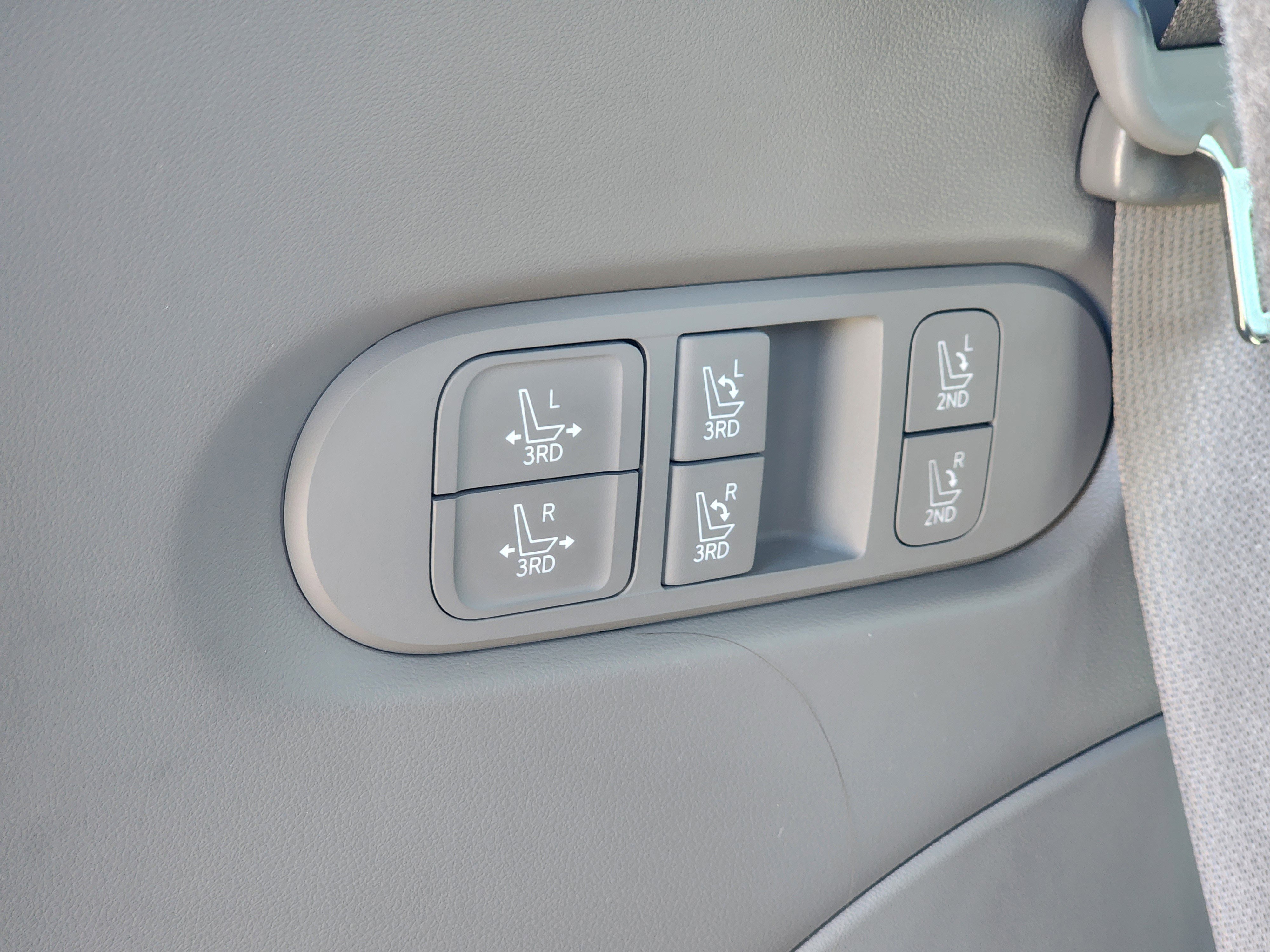 Used 2026 Hyundai Palisade Limited image 7