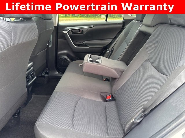 Used 2024 Toyota RAV4 LE image 9