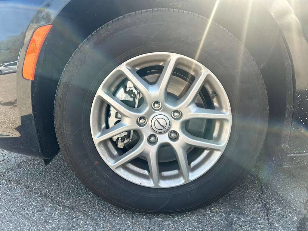 Used 2026 Chrysler Pacifica Select FWD image 9