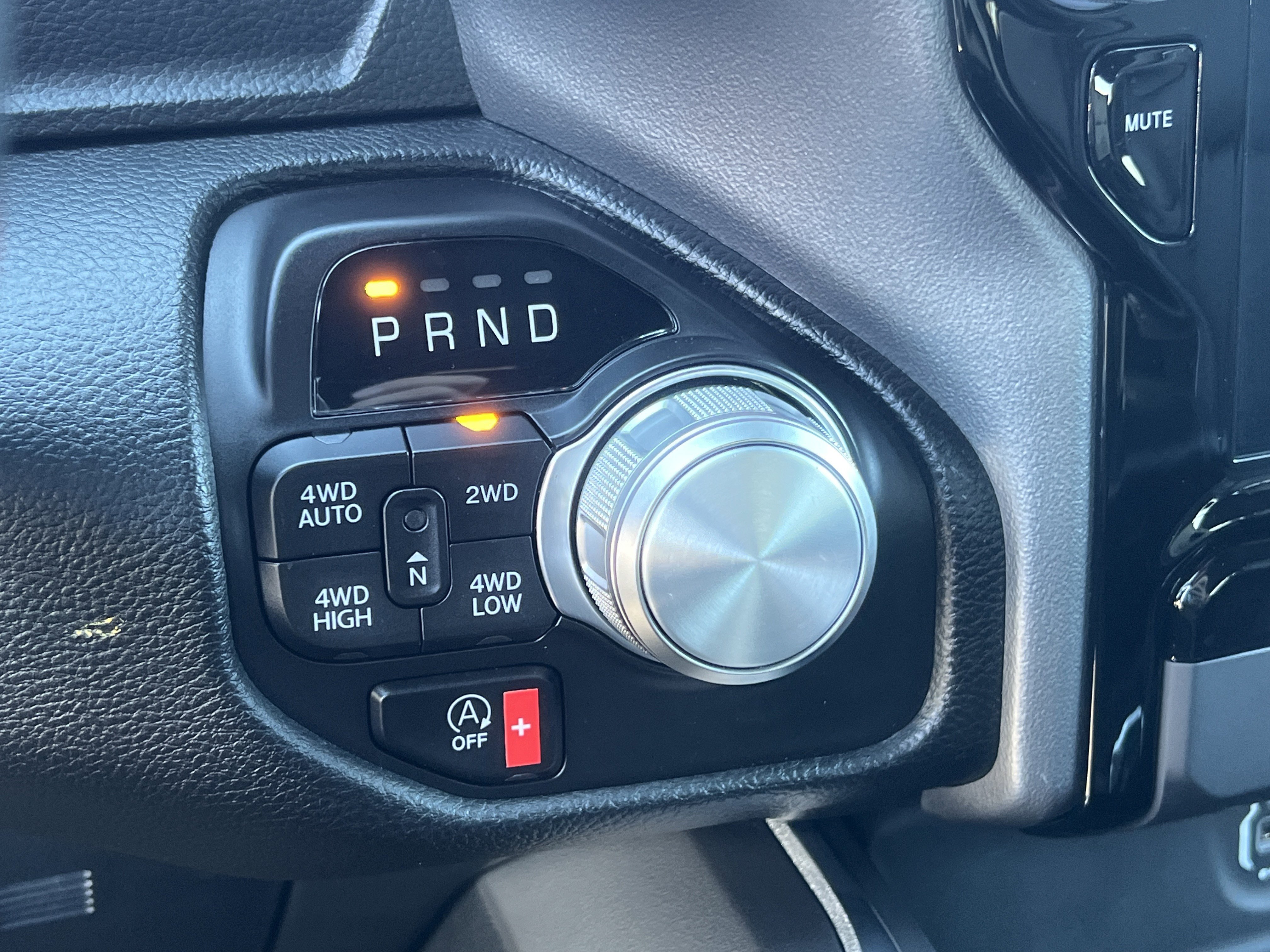 Used 2023 RAM 1500 Laramie AWD/4WD image 39
